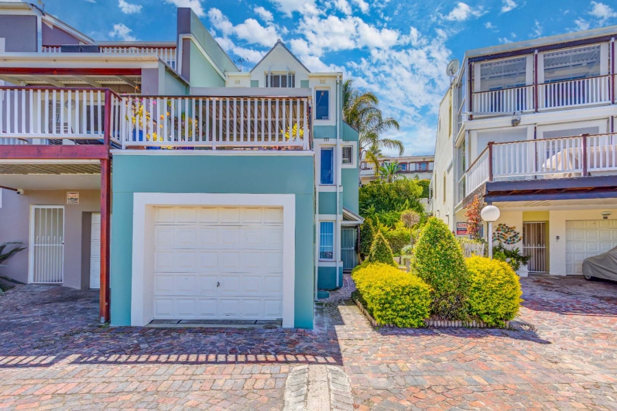 3 Bedroom Property for Sale in Costa Sarda Western Cape